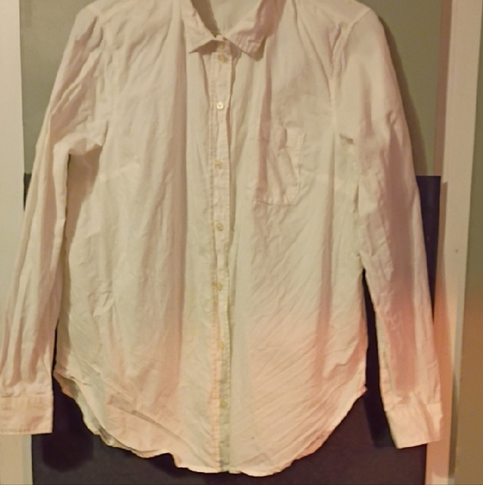 Women's Old Navy Large  Classic White Shirt